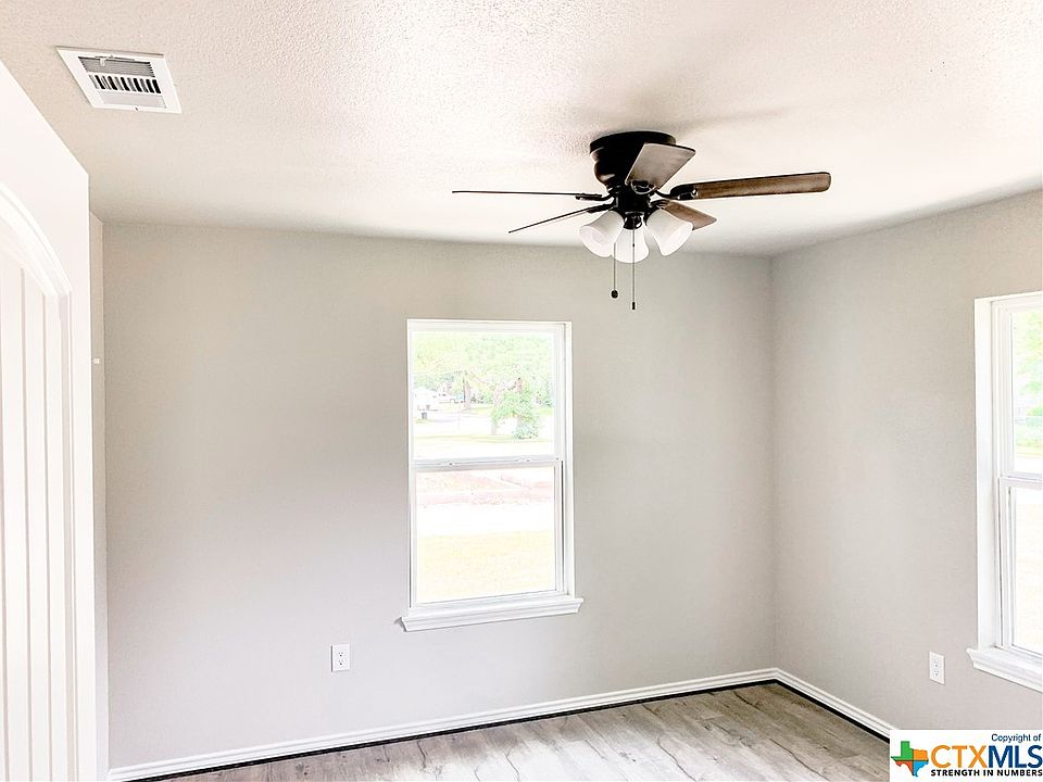 2417 Oak Dr, Gatesville, TX 76528 Zillow