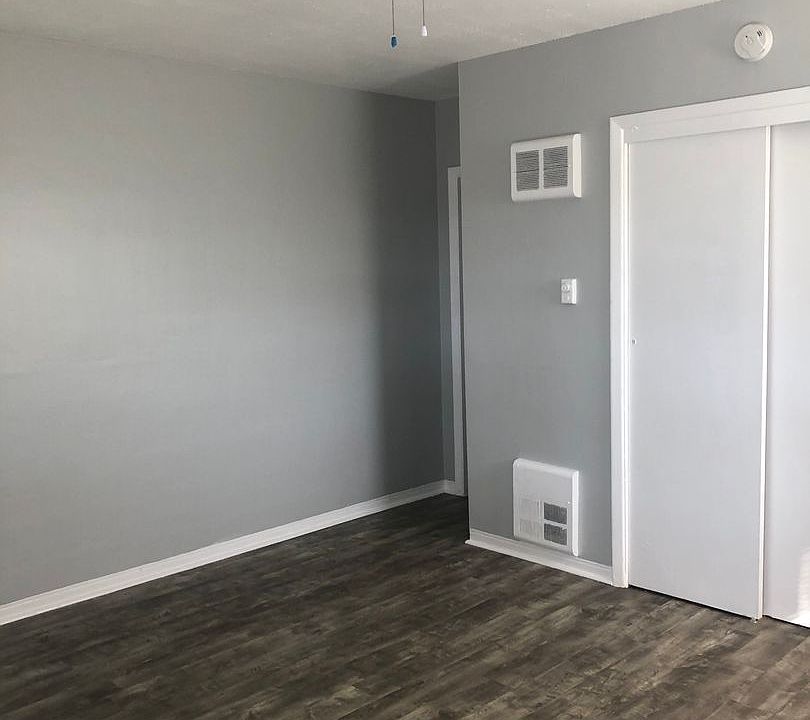 1st image of 865 5th Ave N APT 11