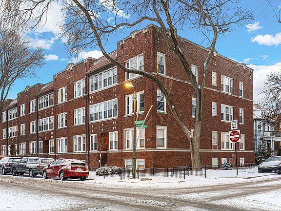 2nd image of 5662 N Wayne Ave