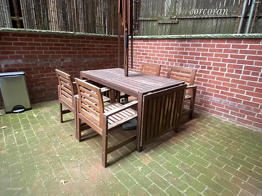 Rented by Corcoran | media 23