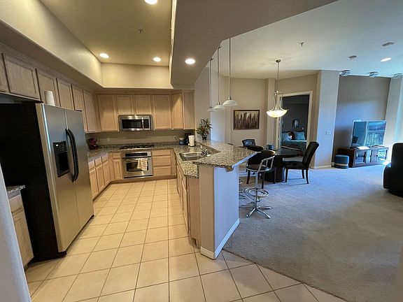 4th image of 38 E Serene Ave Unit 409