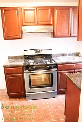 Rented by Bohemia Realty Group | media 23