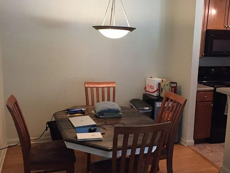 277 Alexandra Dr #7 — Photo 4