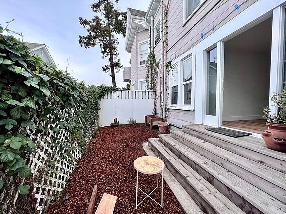 2nd image of 3619 Kingsley St #3617
