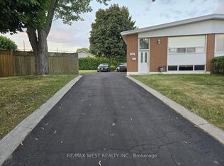 32 Langwith Ct #BASEMENT, Brampton, ON L6Y 1Z8