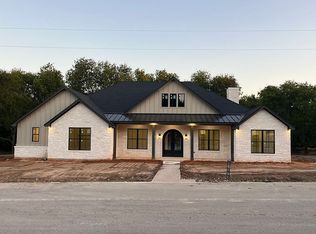 152 N Big Red Way, China Spring, TX 76633