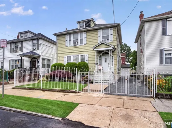 85 10th Street, Newark, NJ 07107