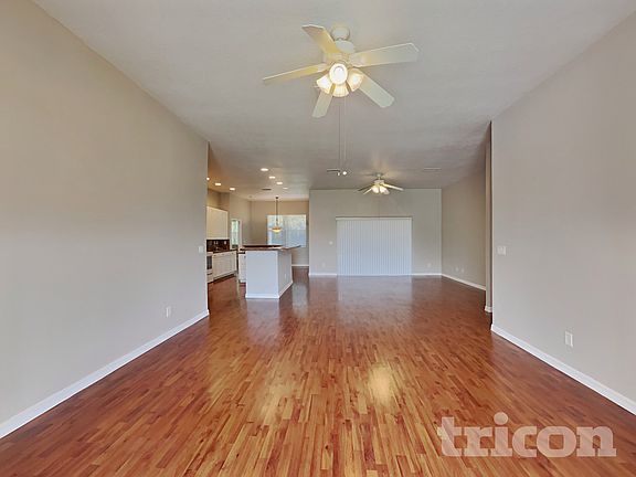 3rd image of 2852 Cerullo St