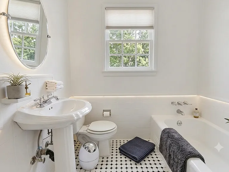 455 N Hayworth Ave — Photo 35