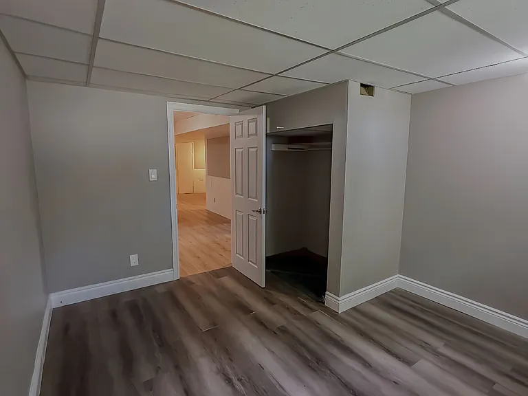 80 Kipling Cres — Photo 28