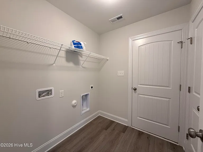 1019 Croaker Ct — Photo 16