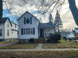 1910 2nd St, Bay City, MI 48708