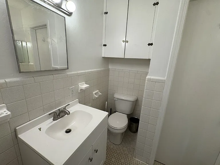102 Broad St — Photo 6