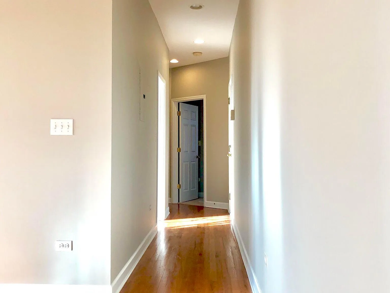 2 bed, 1100 sqft, $2,000 — Photo 4