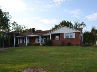 140 Strange Rd, Lenoir City, TN 37772