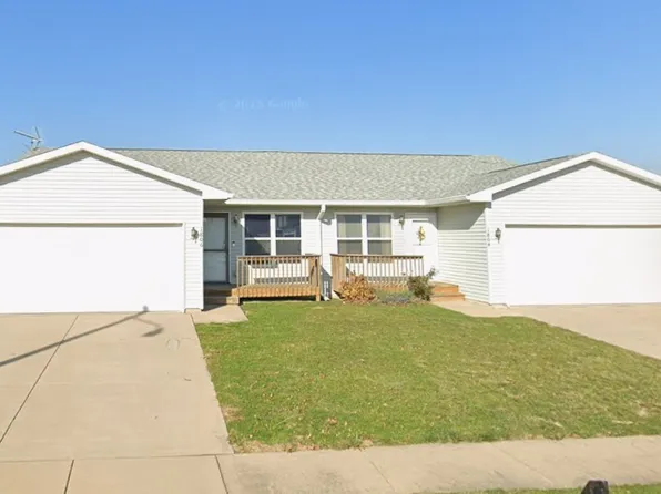 1804 Park West Dr, Normal, IL 61761