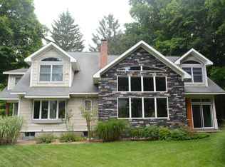 3059 Lakeside Dr, Douglas, MI 49406