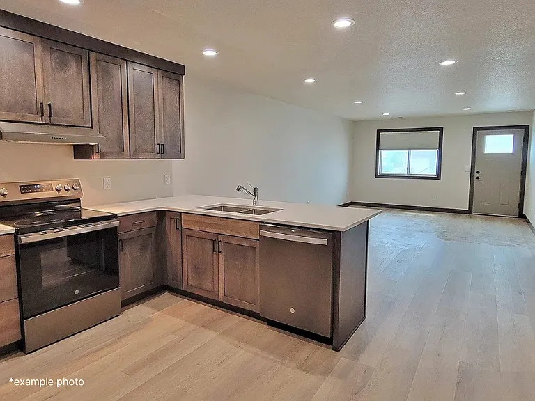 WestSide Apartments — Photo 8