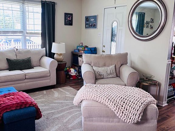 3rd image of 1610 Star Ave