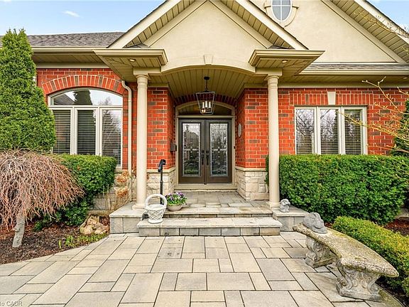 3rd image of 49 Rockcliffe Rd