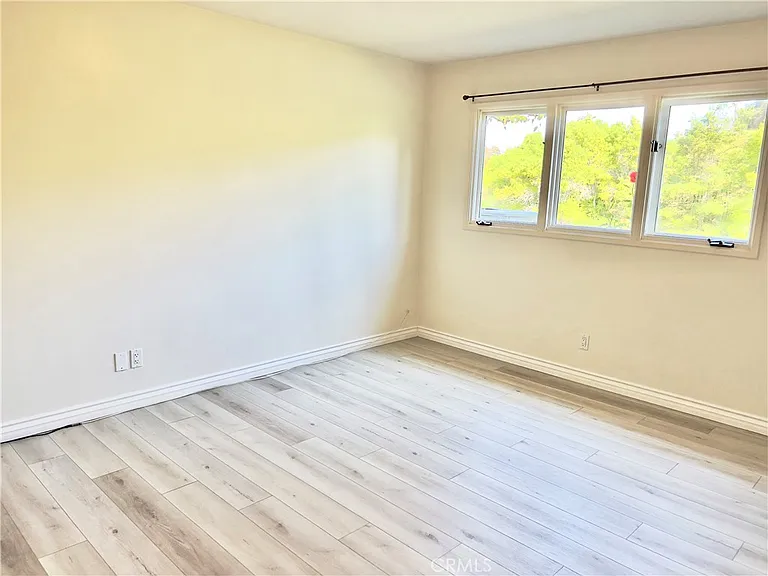 24 Pony Ln — Photo 13
