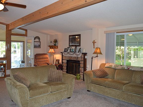 2nd image of 202 Driftwood Cir