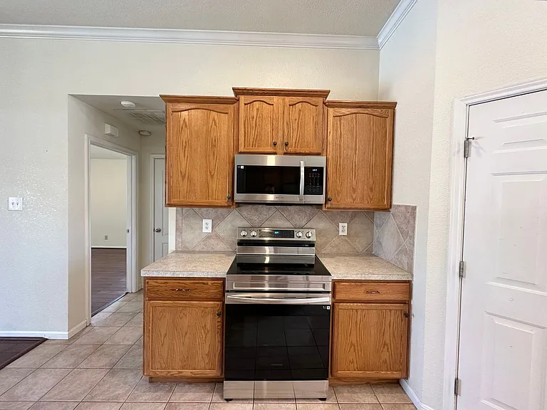 2012 Stonehenge Dr — Photo 14