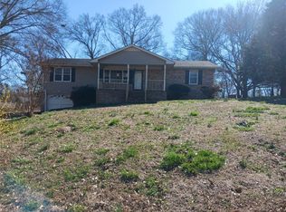 29 Westwood Dr, Cedartown, GA 30125