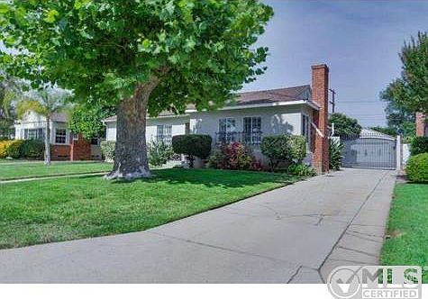 Showings Call:818.571.3261