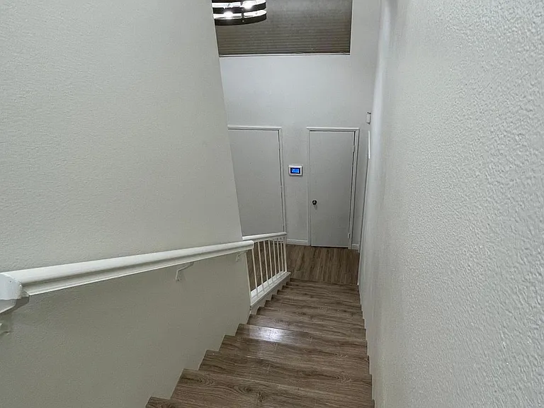 7451 Skyline Dr — Photo 9