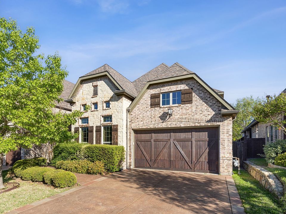 1st image of 2119 N Hill Dr