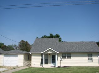 303 N Monroe Ave, Fowler, IN 47944