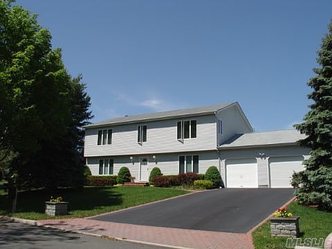 1st image of 1 Lynhaven Pl