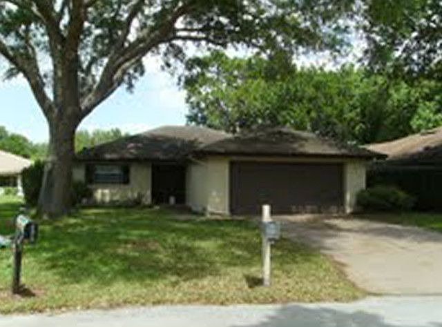 2nd image of 518 Pebble Springs Ct