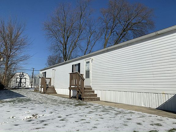 4th image of 723 Michelle Dr
