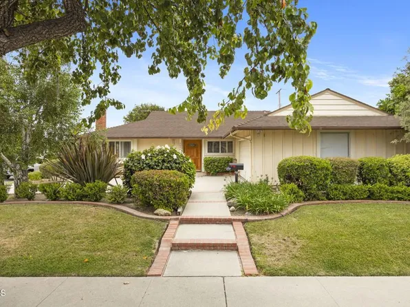 1084 E Pinehurst Pl, Camarillo, CA 93010