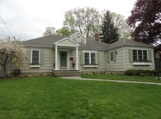 101 Overhill Rd, Fairfield, CT 06824