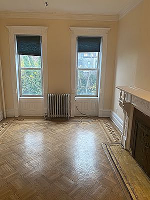 1st image of 388 Park Pl #2R