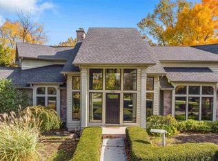 11133 W Sycamore Hills Dr, Fort Wayne, IN 46814