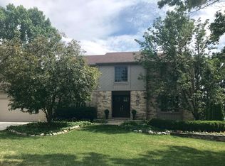 42183 Waterfall Rd, Northville, MI 48168