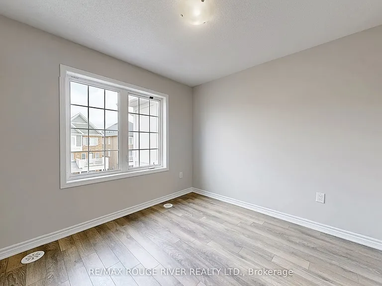 1061 Clipper Ln — Photo 26