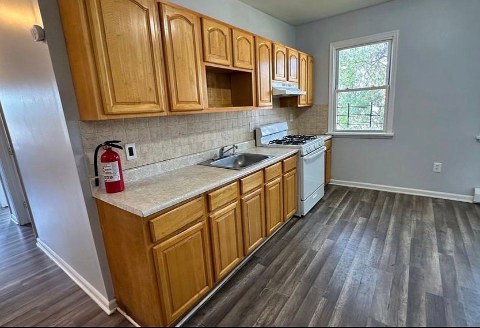 1st image of 87 Summer St #C
