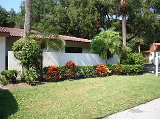 6401 Meadowlark Ln, Bradenton, FL 34210