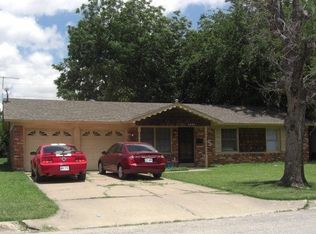 5225 Bonnie Wayne St, Haltom City, TX 76117