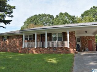 509 Hillcrest Cres NW, Hartselle, AL 35640