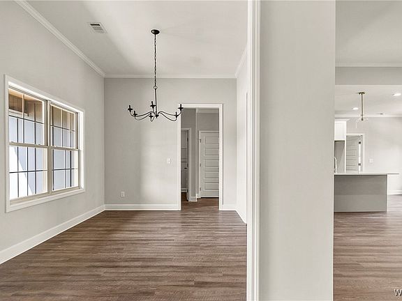 4th image of 5015 Summerfield Dr E