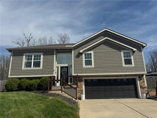 4608 SW 8th St, Blue Springs, MO 64015