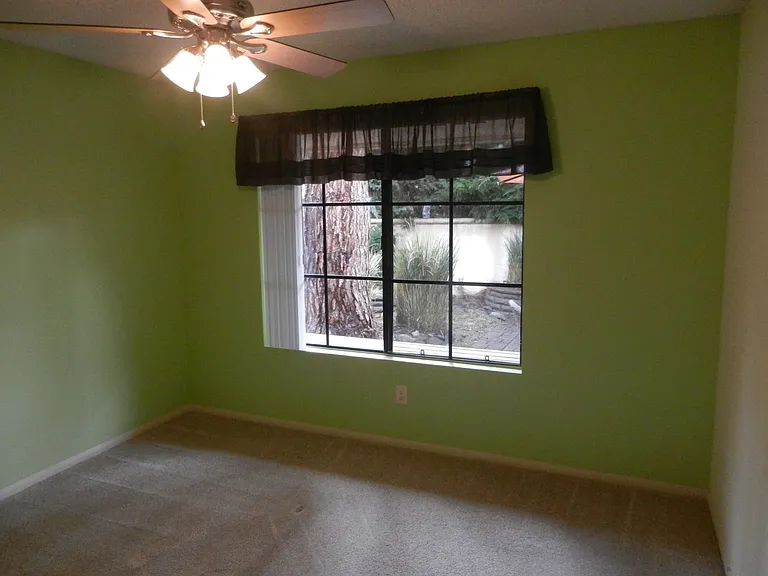 4473 Augusta Dr — Photo 24