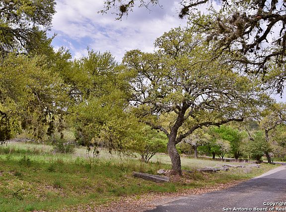 3rd image of 9 La Quinta St Lot 1