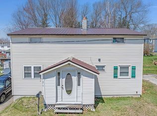 46 Crow Hill St, Northumberland, NH 03582